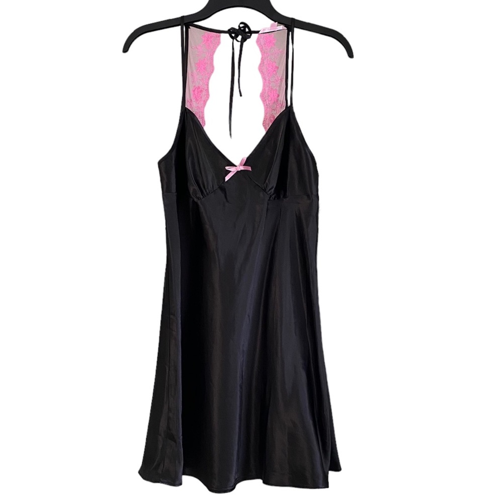 LA VIE EN ROSE Black Satin Chemise with Pink Lace, Size Medium